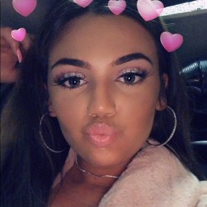 Meet your Posher, Jade